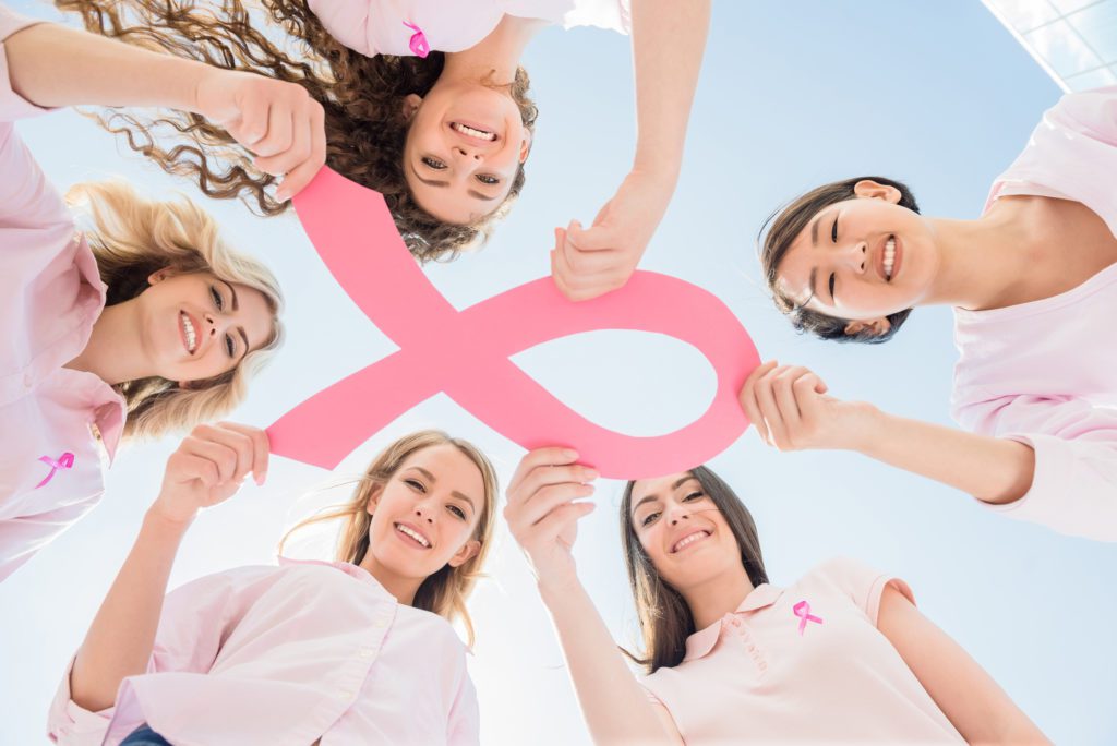 ¿Cómo se puede disminuir el riesgo de padecer cáncer de mama?