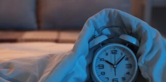 ¿Por qué te despiertas cansado aunque dormiste 8 horas?
